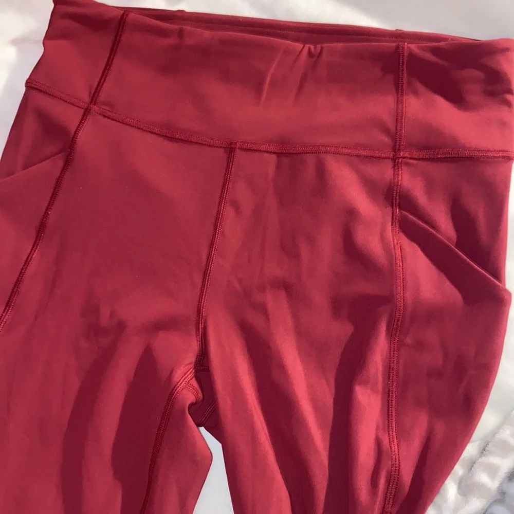 Lululemon cropped leggings|pink|size 8 - Picture 4 of 5